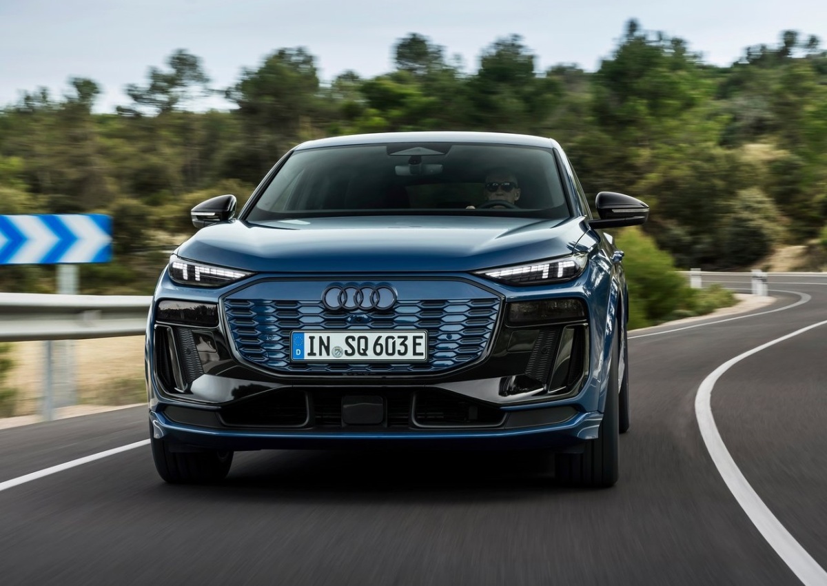 Audi SQ6 Sportback e-tron 7