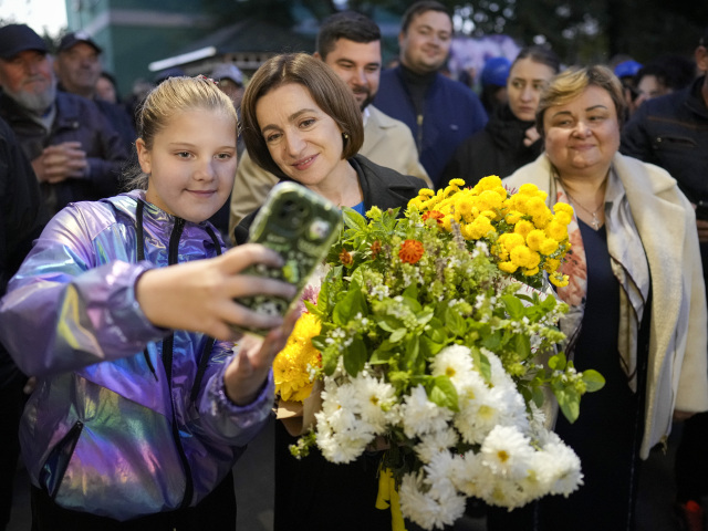 Moldavsko voľby prezidentské referendum EÚ vstup