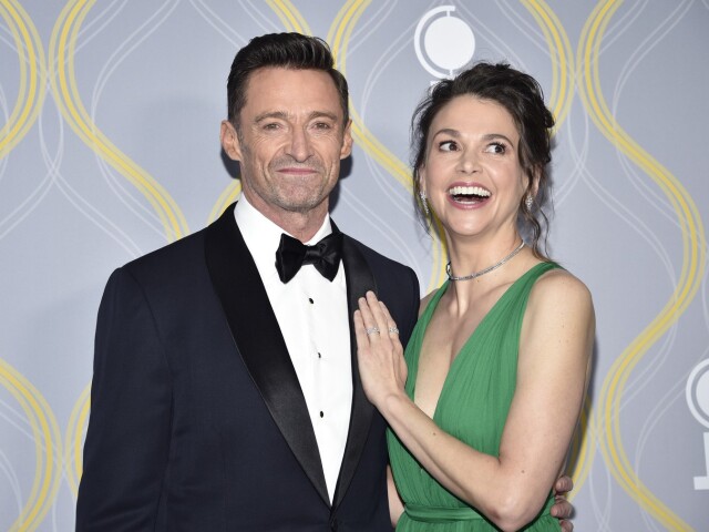 Hugh Jackman a  Sutton Foster