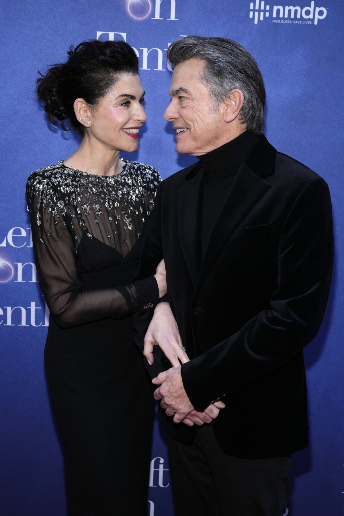Herečka Julianna Margulies a herec Peter Gallagher