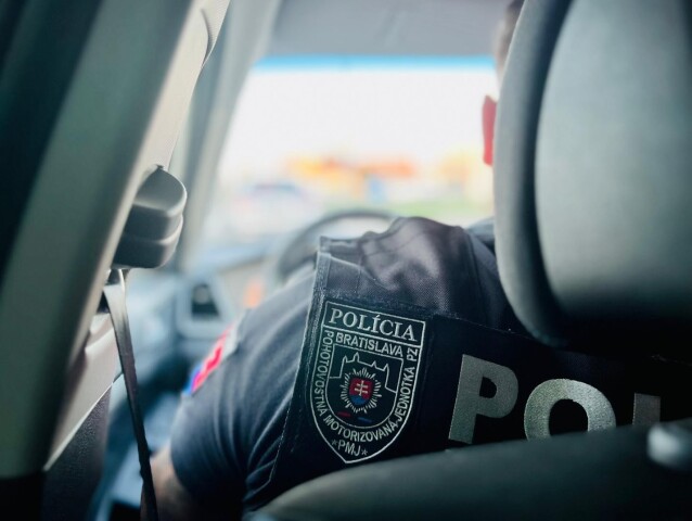 PMJ, polícia, pohotovostná motorizovaná jednotka