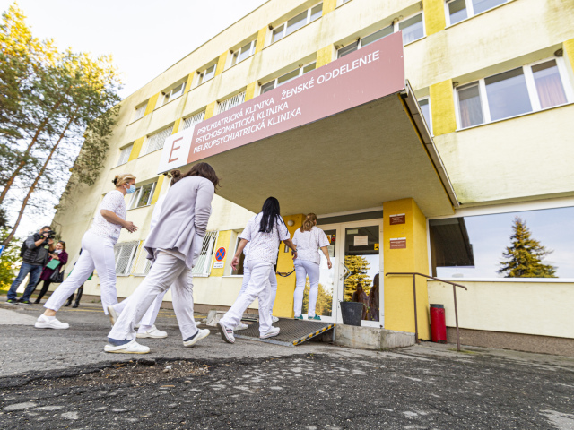 Pezinok, Neuropsychiatrická klinika, nemocnica, psychiatria