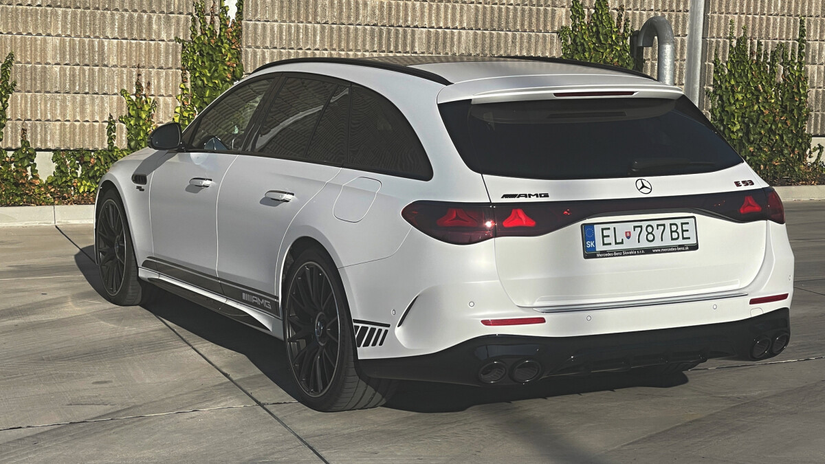 Mercedes-AMG E 53 Hybrid 4Matic+ kombi (2024)