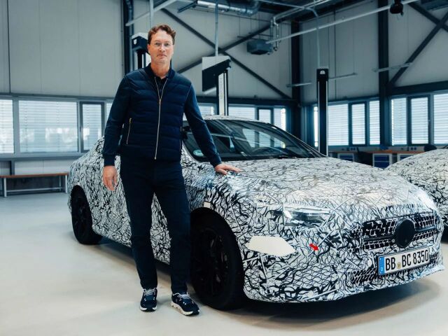 Mercedes-Benz CLA - maskovaný testovací prototyp 2024