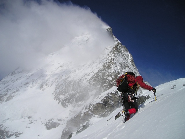 matterhorn, horolezec, hory, sneh, lano, cestovanie, turistika,