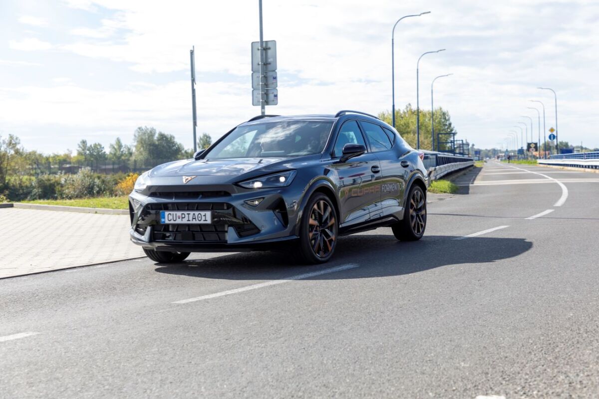 PORSCHE CUPRA-6658
