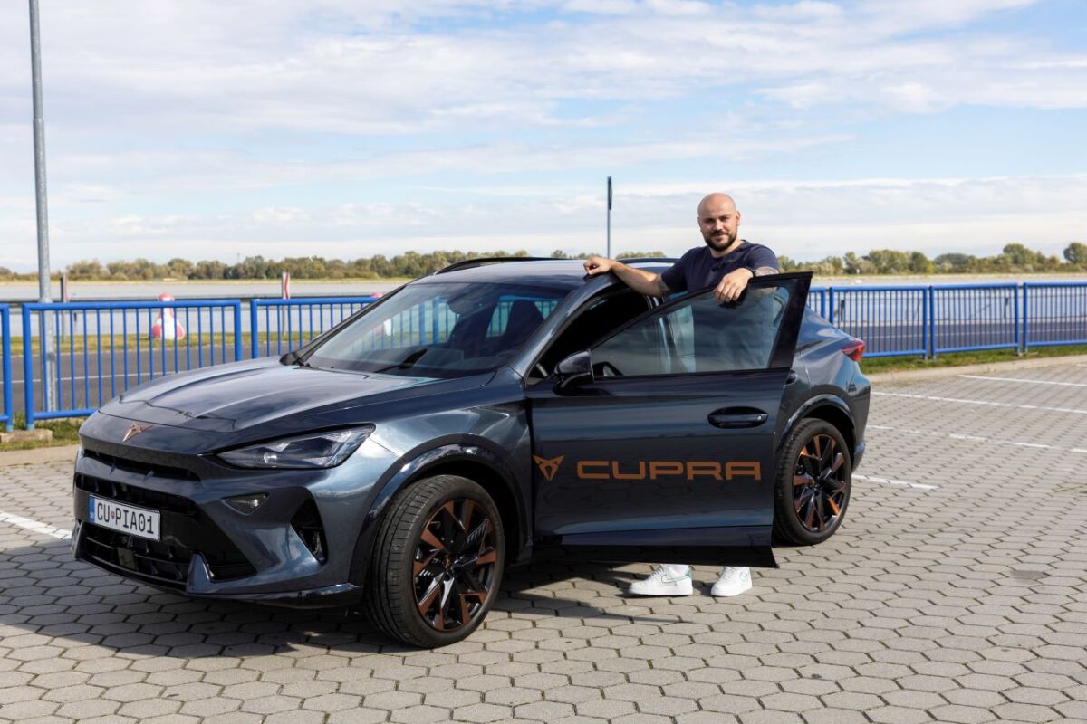 PORSCHE CUPRA-6738