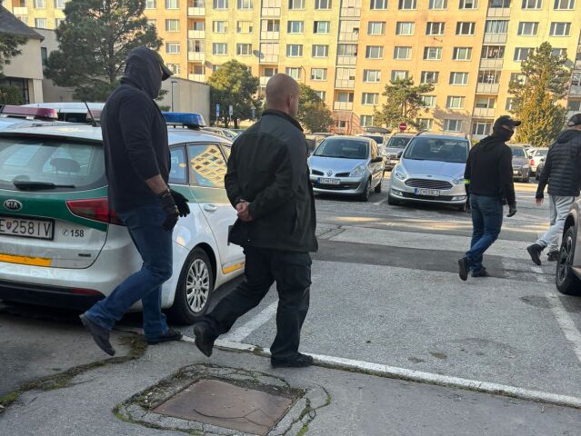 polícia, košice, akcia exces, policajt