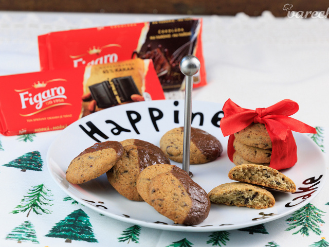 Videotip: Polomáčané cookies s kúskami čokolády