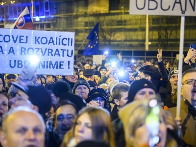 Nežná revolúcia / Protest / Opozícia / Námestie SNP /