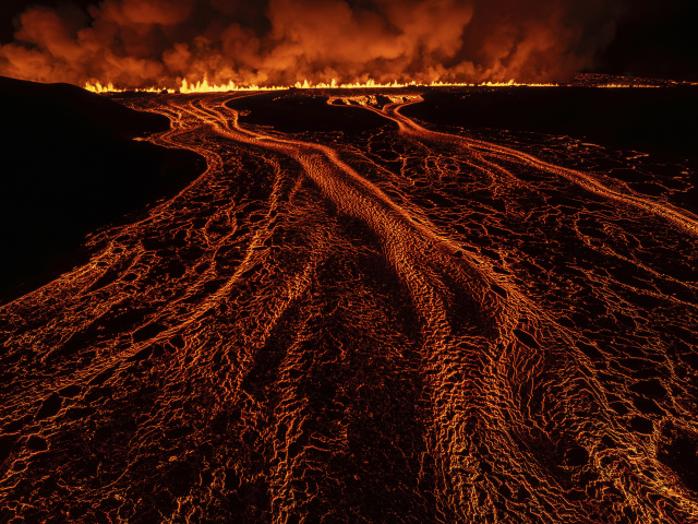 Island Reykjanes Sundhnúksgígar erupcia láva sopka
