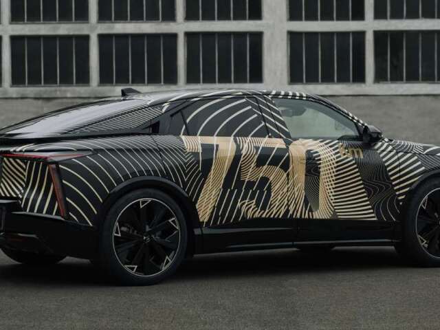 DS 8 - prototyp nového elektromobilu 2024