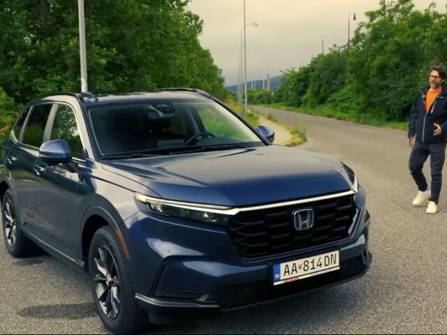 Honda CR-V Motoring
