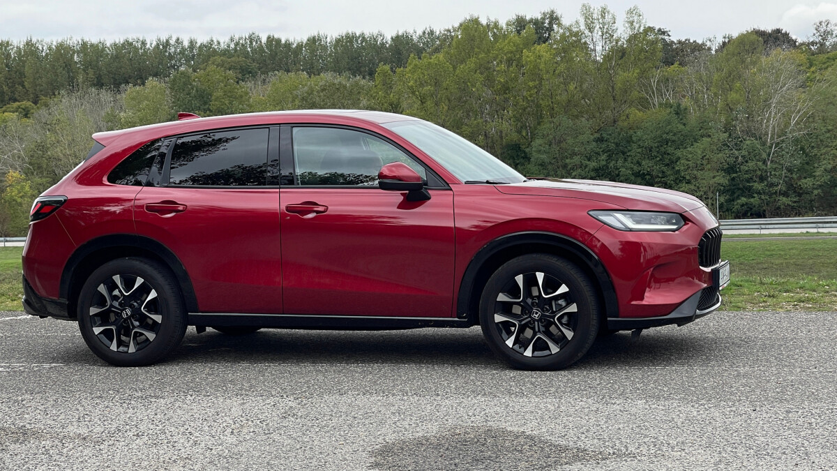 Honda ZR-V e:HEV (2024)