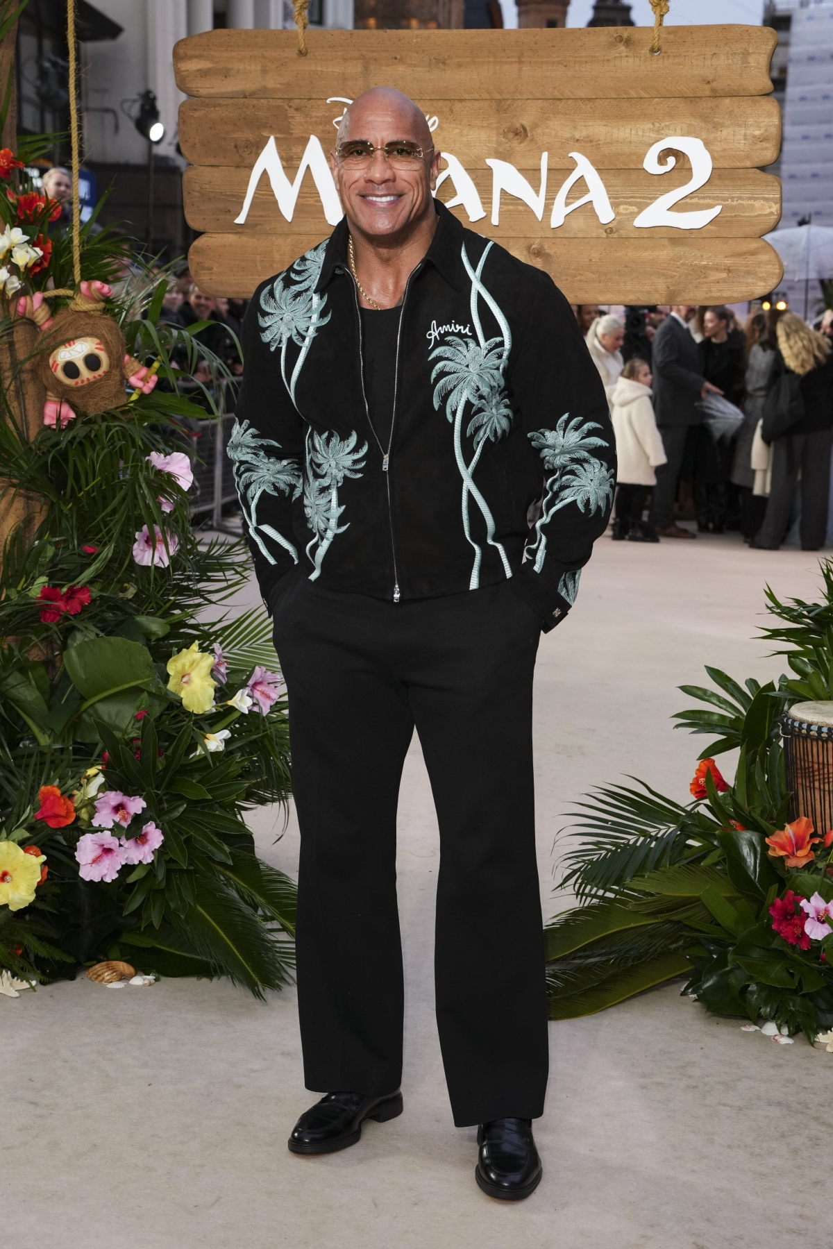 Dwayne Johnson prišiel na britskú premiéru filmu Vaiana 2.