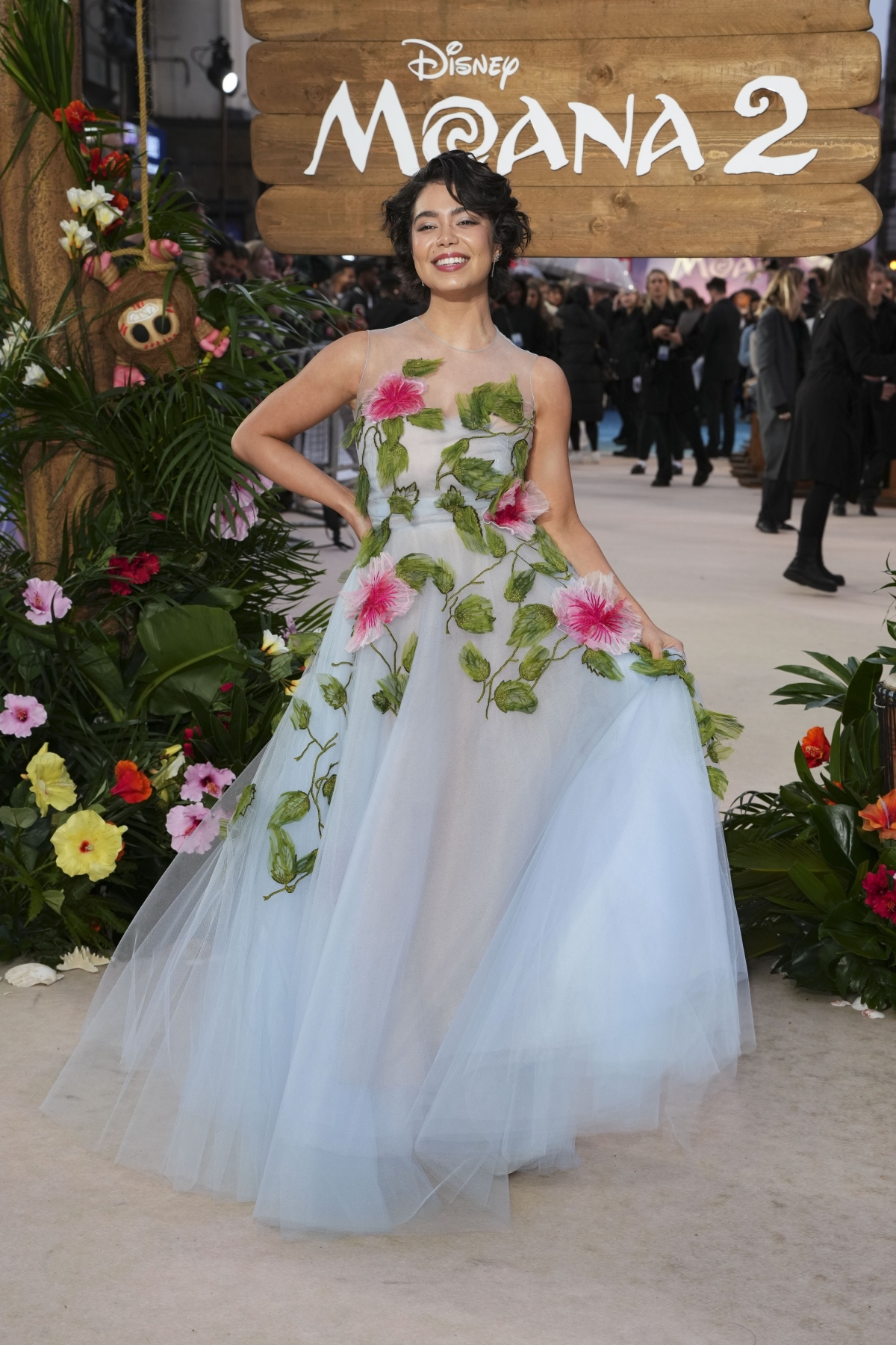 Herečka Auli'i Cravalho v šatách Oscar de la Renta. 