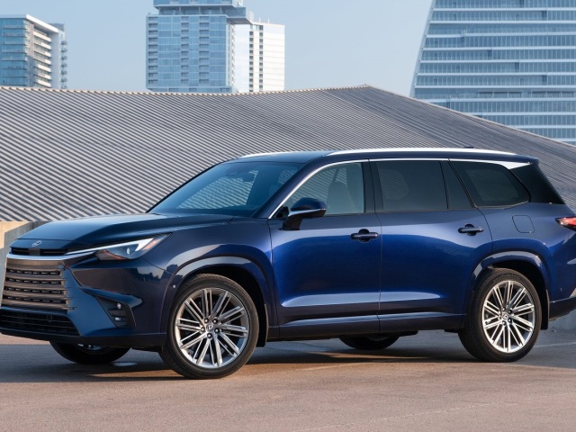 Lexus TX