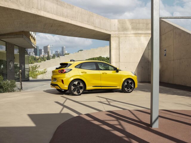 FORD 2024 PUMA GEN-E 11-LOW