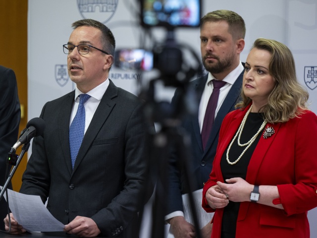 Erik Tomáš / Kamil Šaško / Monika Uhlerová /