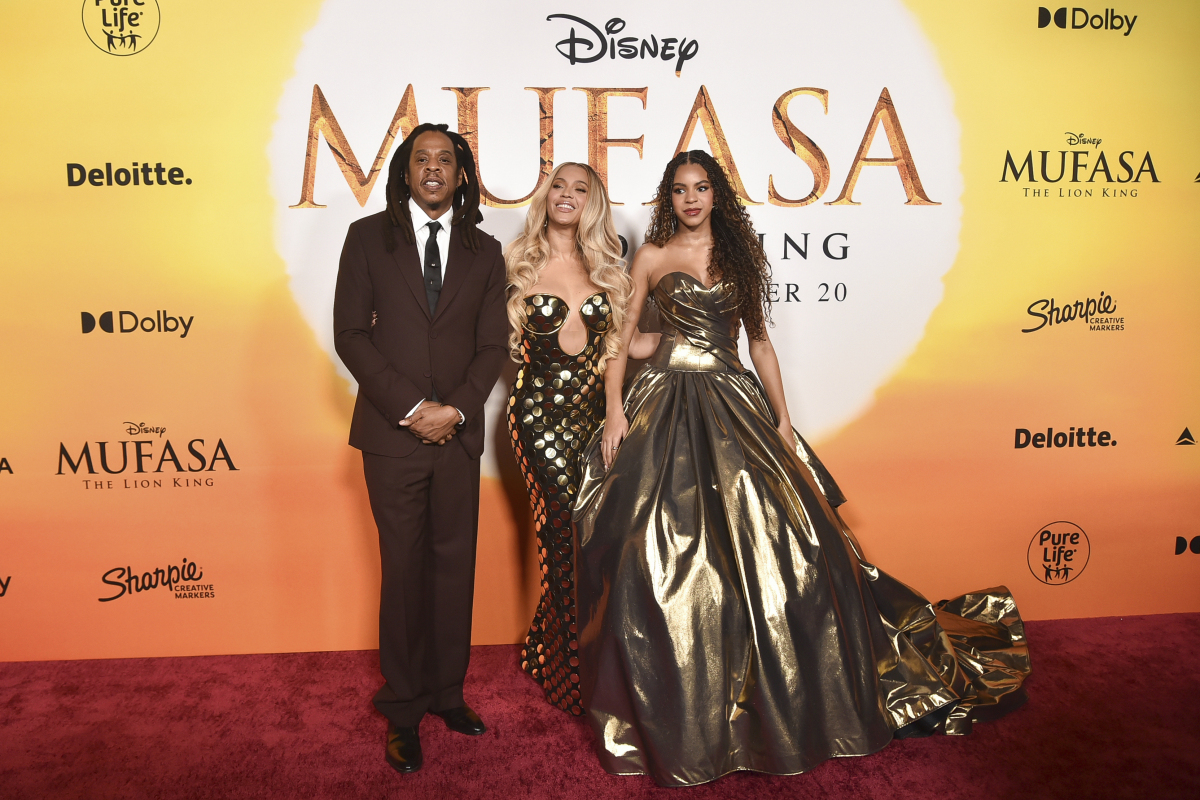 Jay-Z s manželkou Beyoncé a dcérou Blue Ivy Carter sa objavili spoločne na premiére filmu Mufasa: The Lion King