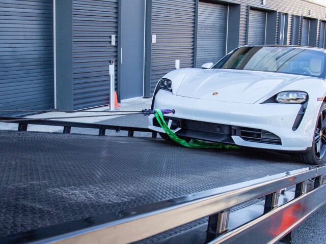Porsche Taycan - problém s batériami
