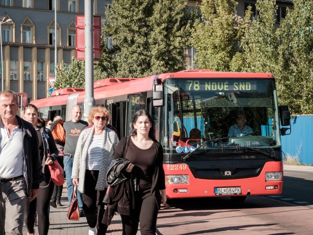 autobus, mhd, bratislava