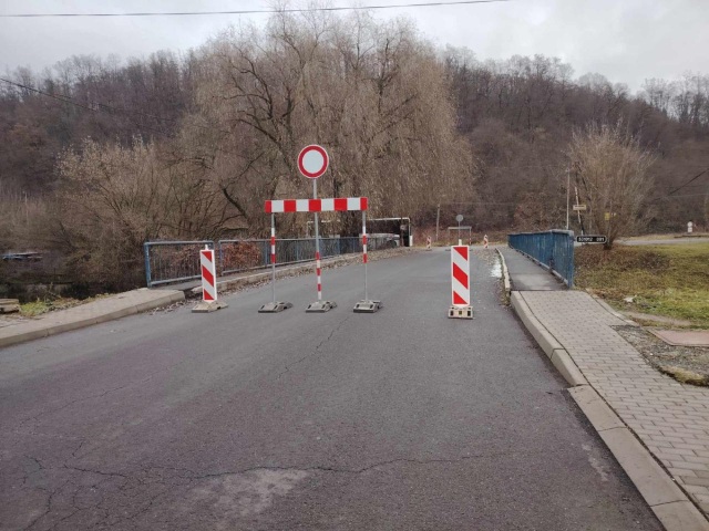 most, Hnúšťa