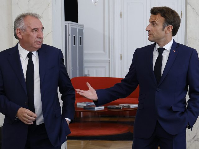 macron, Francois Bayrou