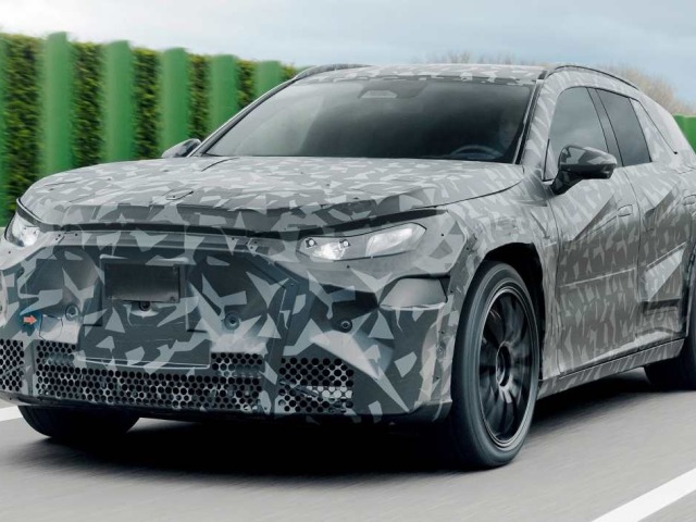 Mercedes-AMG - elektrické super-SUV 2024