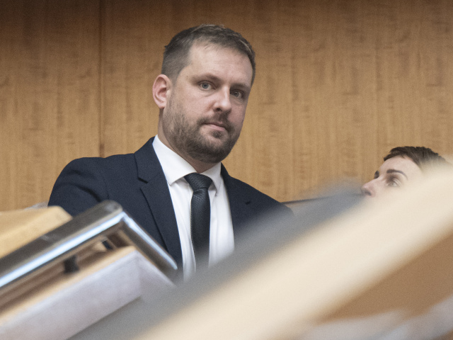Kamil Šaško, zdravotníctvo, minister, rokovanie vlády