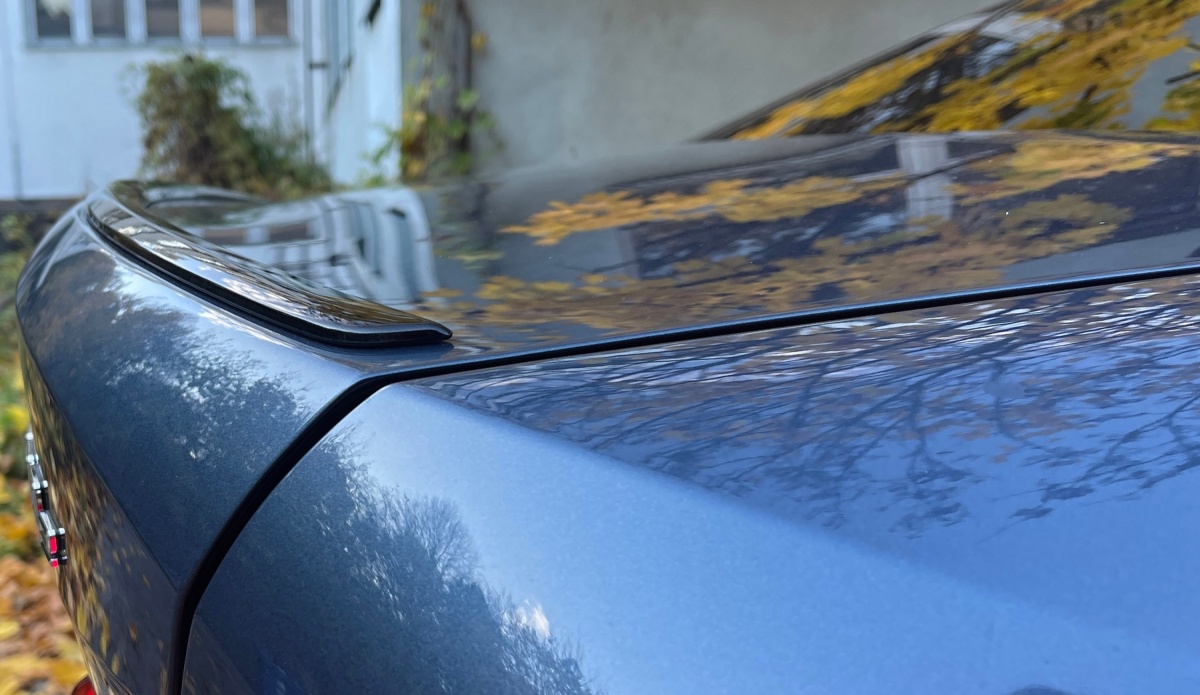 BMW 330e xDrive (2024)