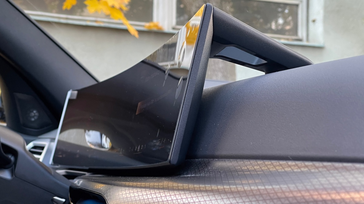 BMW 330e xDrive (2024)