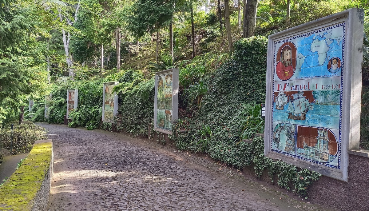 madeira, Historia Portugalska na glazovanych dlazdiciach v Monte Palace