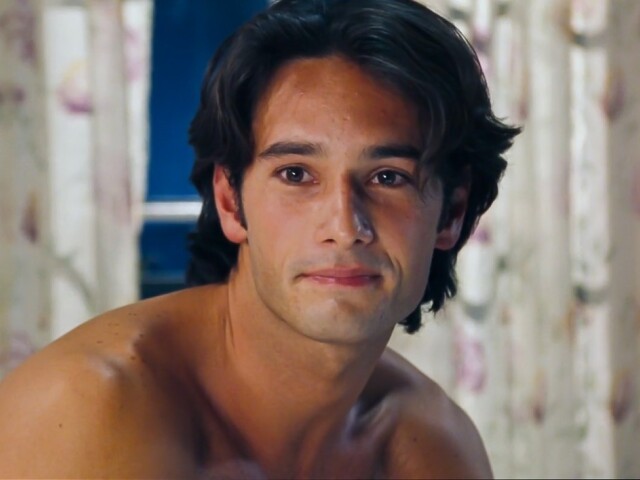 Herec Rodrigo Santoro na zábere z filmu Láska nebeská. 