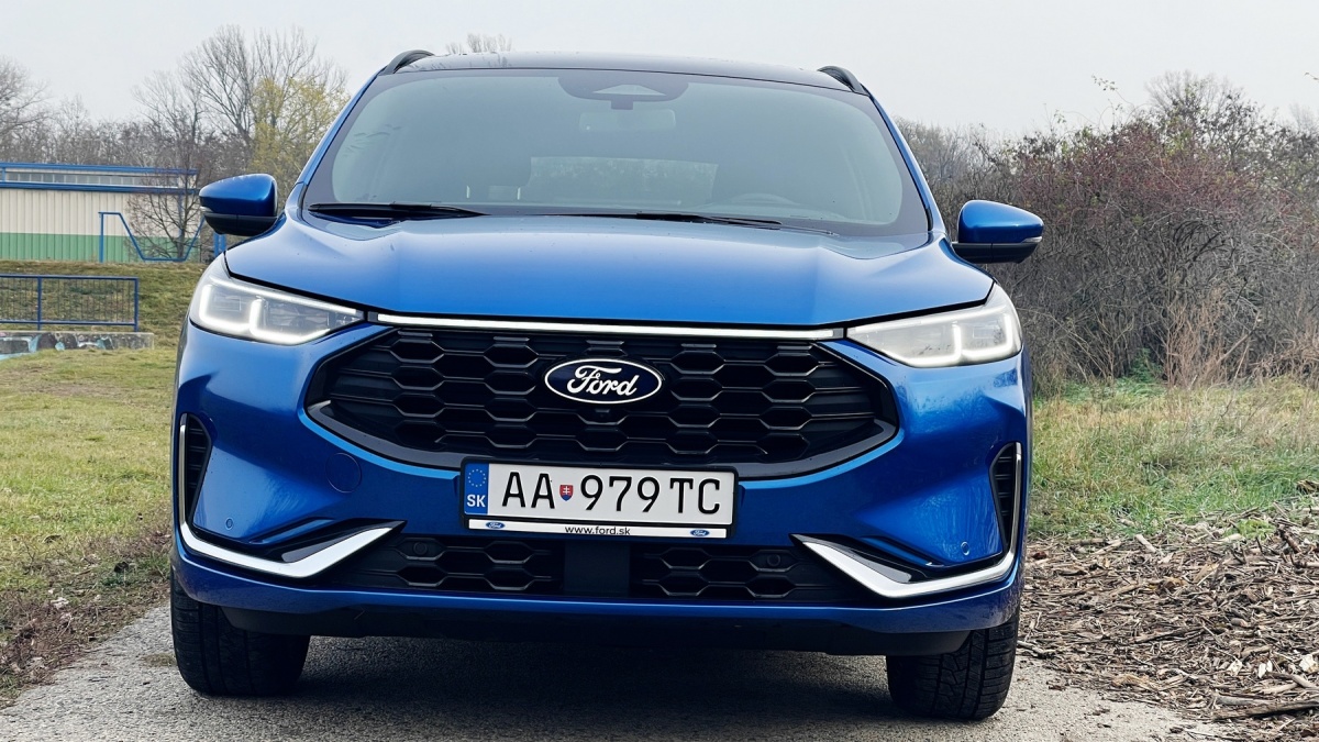Ford Kuga 2.5 Duratec FHEV 183 k eCVT AWD (2024)