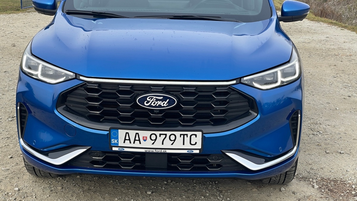 Ford Kuga 2.5 Duratec FHEV 183 k eCVT AWD (2024)