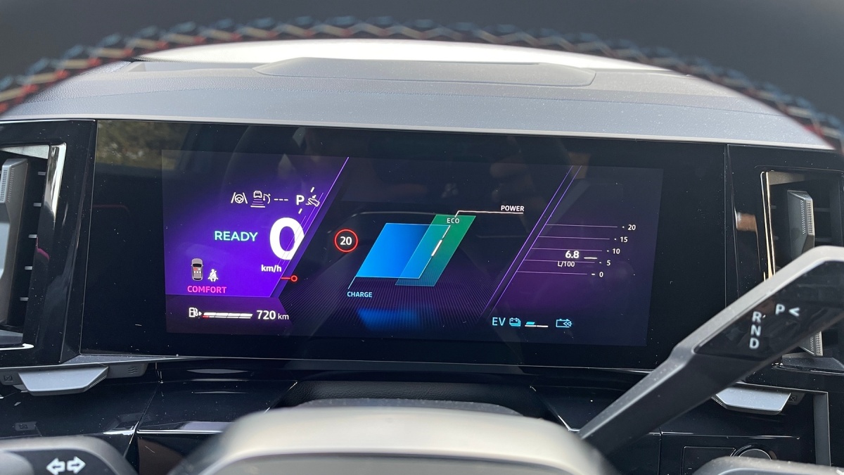 Renault Rafale E-Tech full hybrid 200 (2024)