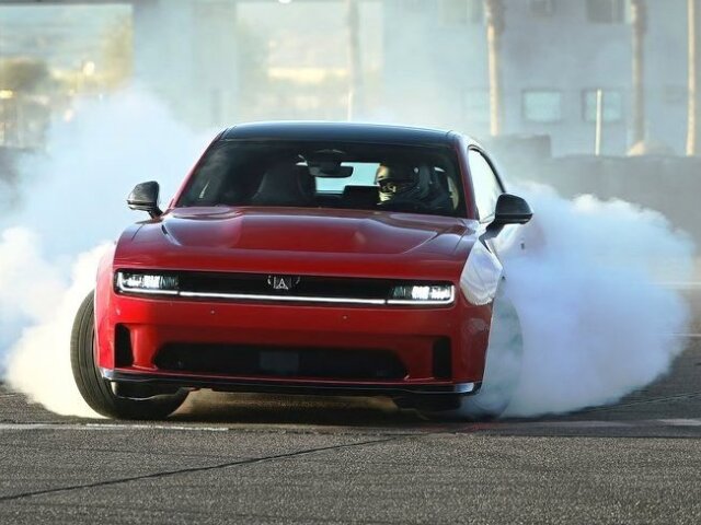 Dodge Charger Daytona - 2024