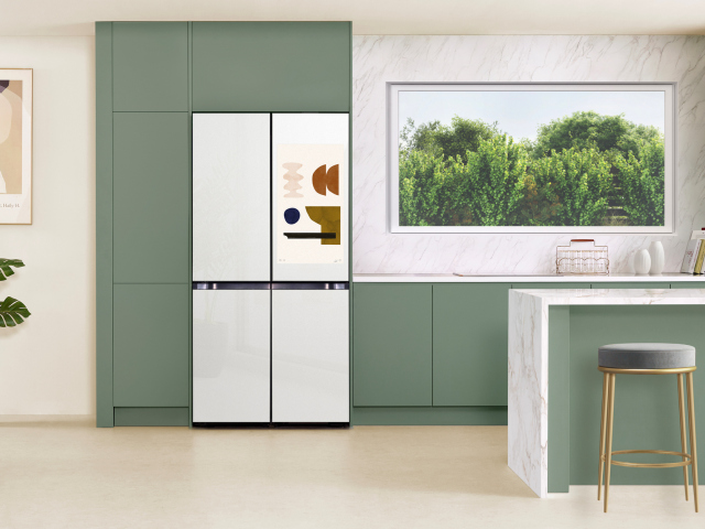 Samsung-Digital-Appliances-CES-2025-New-Refrigerator-with-AI-Hybrid-Cooling-Technology dl1