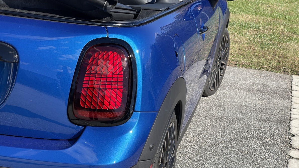 Mini Cooper Convertible (2025)