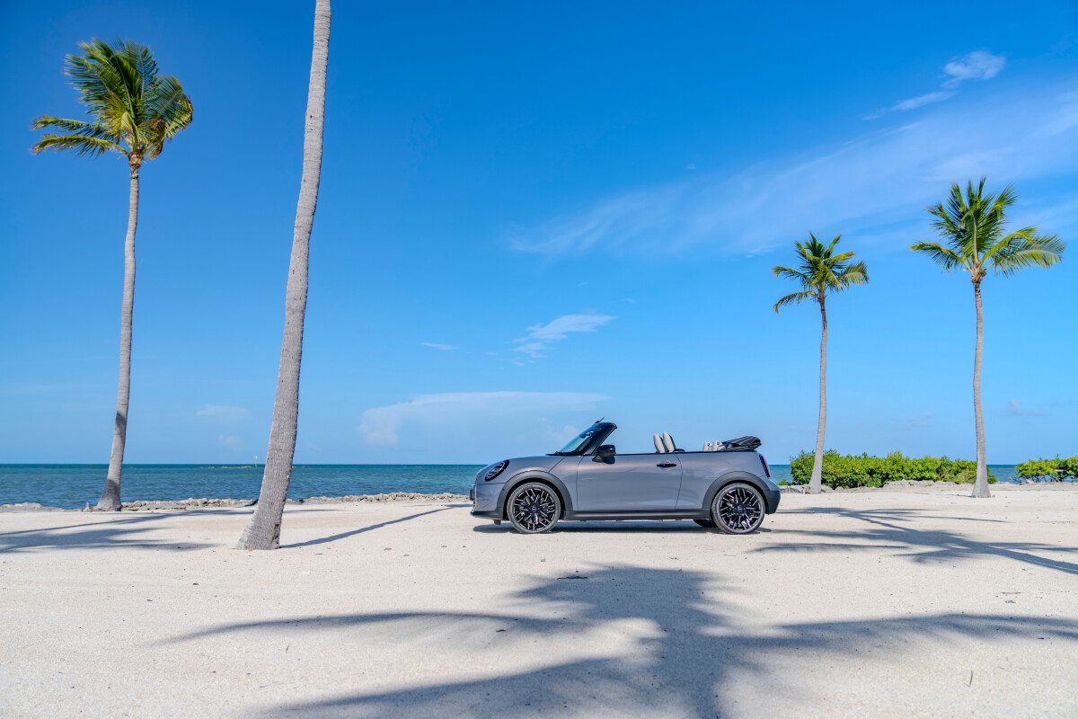 Mini Cooper Convertible (2025)