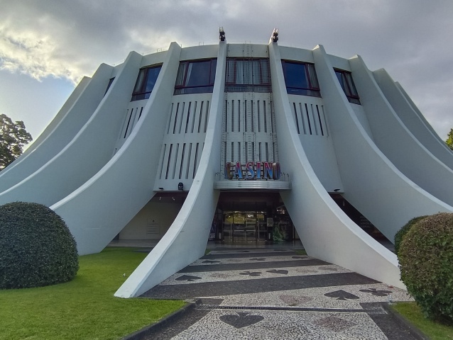Oscar Niemeyer, kasíno, madeira,  Casino