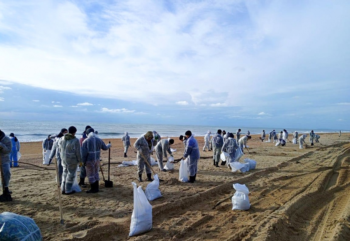 Russia / Oil / Spill / Anapa /