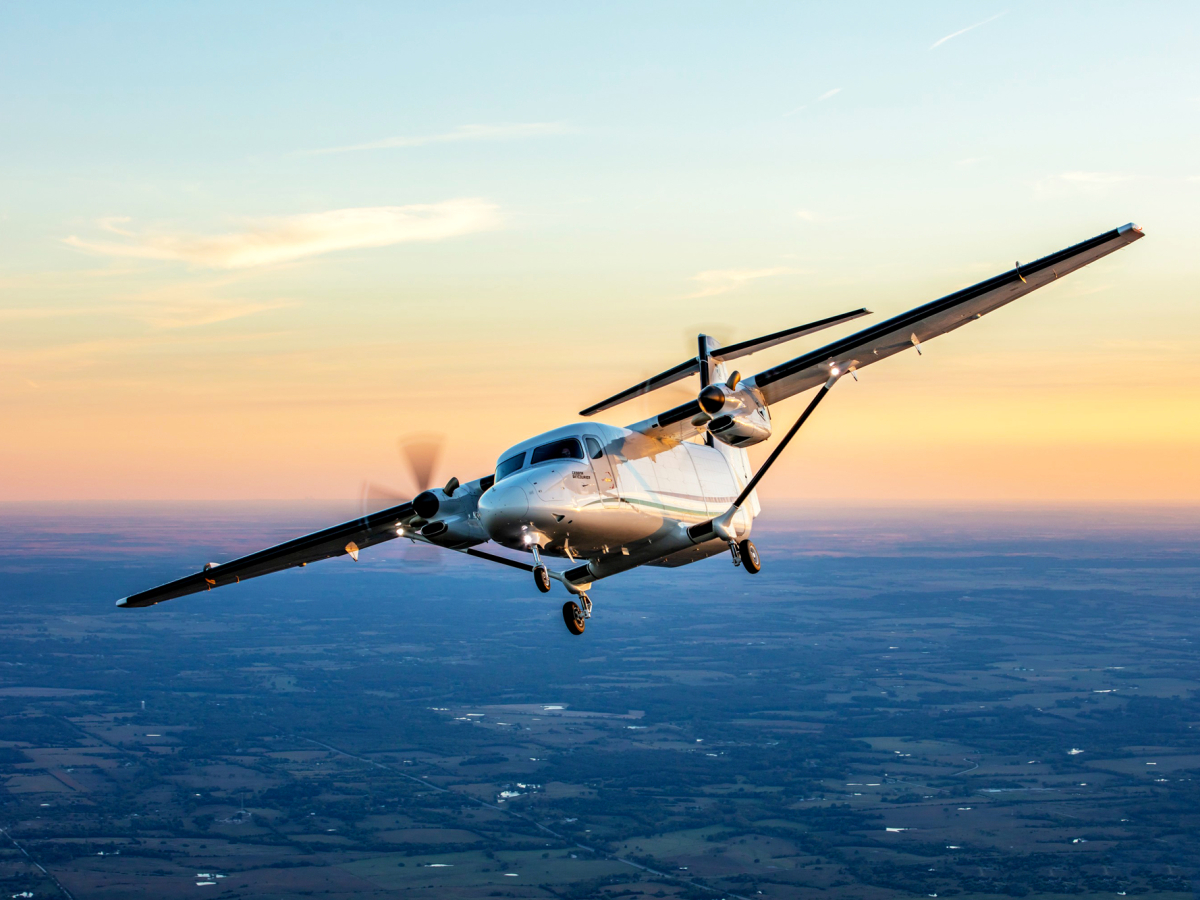 Cessna / Courier Freighter / Plane /