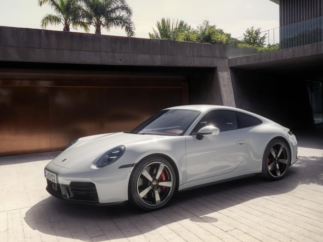 Porsche 911 Carrera S 2025