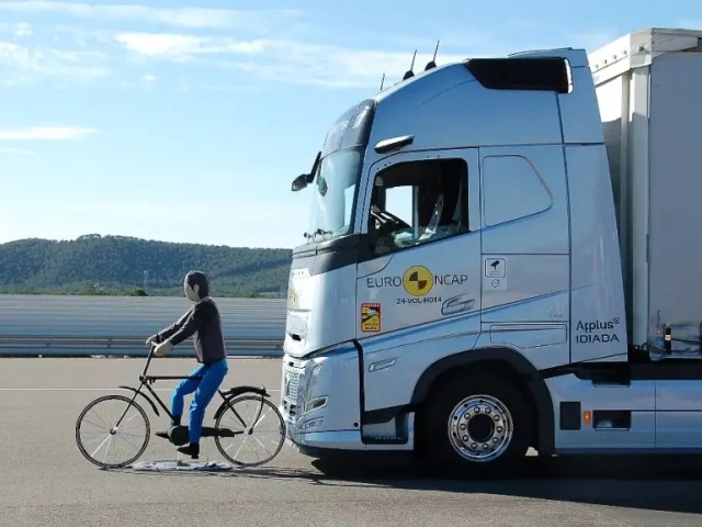Euro NCAP - testy kamiónov 2025