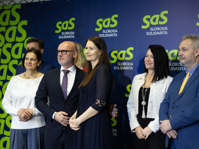 Mária Kolíková, Ondrej Dostál, Alojz Hlina, Martina Bajo Holečková, Branislav Gröhling, SaS