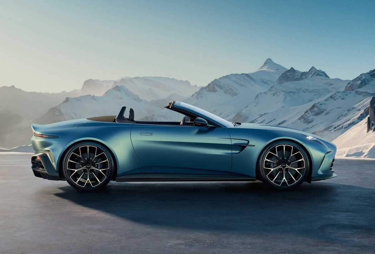 Aston Martin Vantage Roadster 2026 5