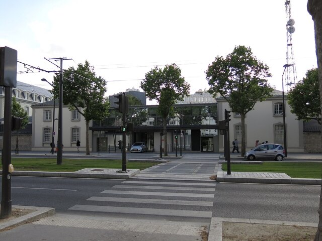 Sídlo DGSE (francúzska zahraničná spravodajská služba) - 141, boulevard Mortier, Paris