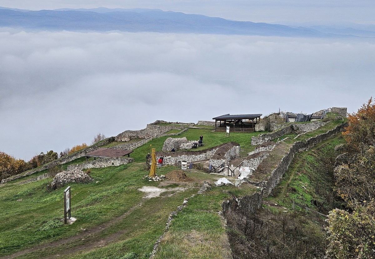 Dončov hrad, Pustý hrad